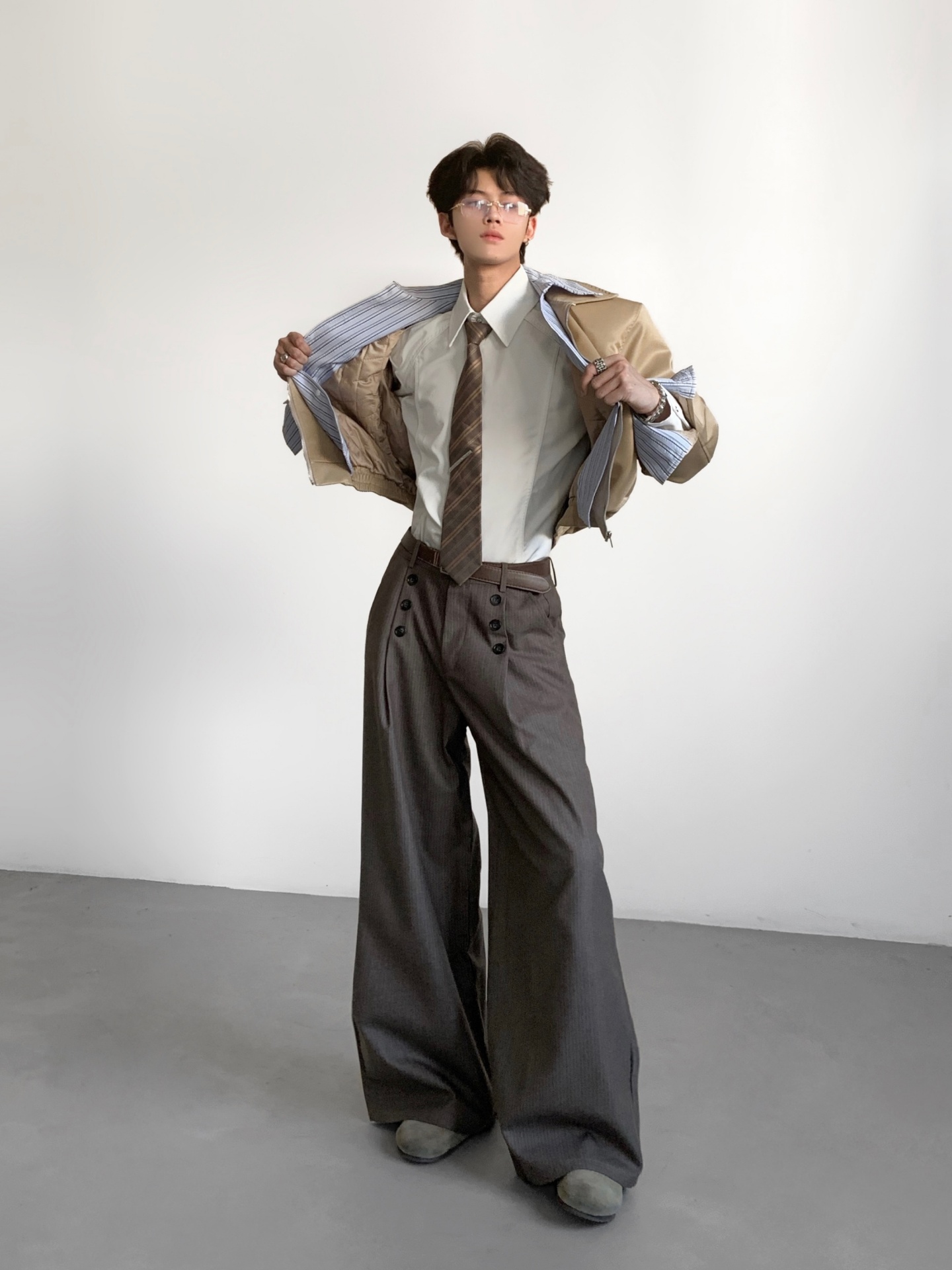 Tailored Trouser Wide - Celana Panjang Kasual Bergaris untuk Pria